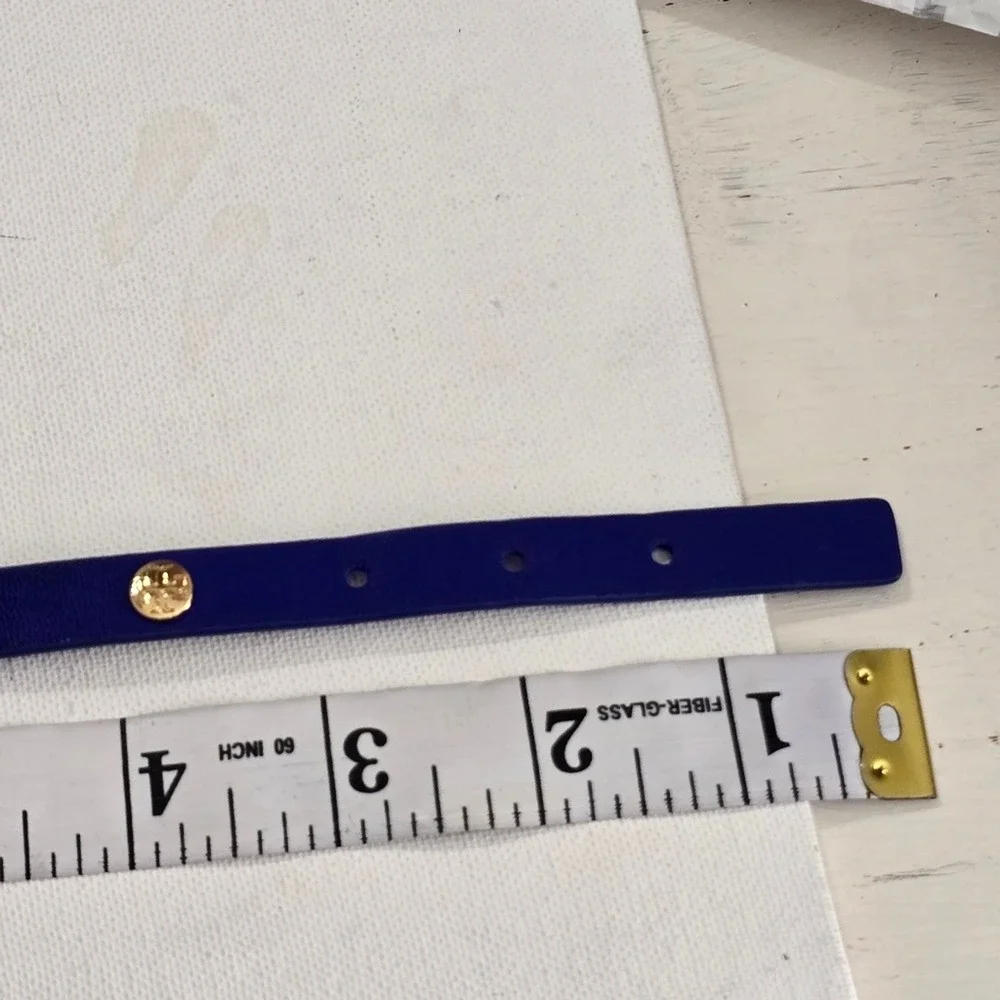 Tory Burch Blue‎ Leather Wrap Bracelet Gold Tone Red Lips Charm Adjustable